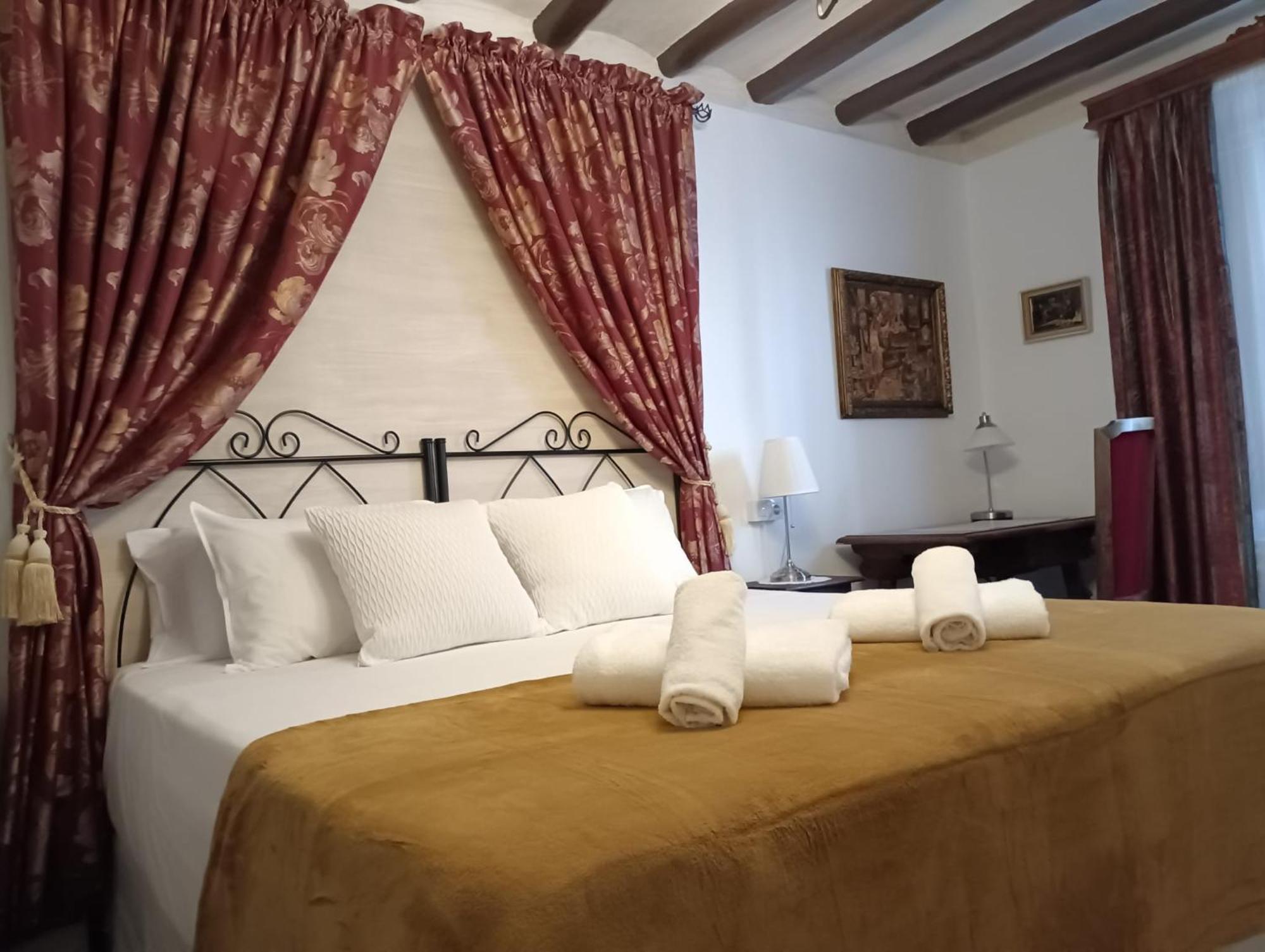 Casa Rural La Casona Urrea de Gaen Eksteriør billede
