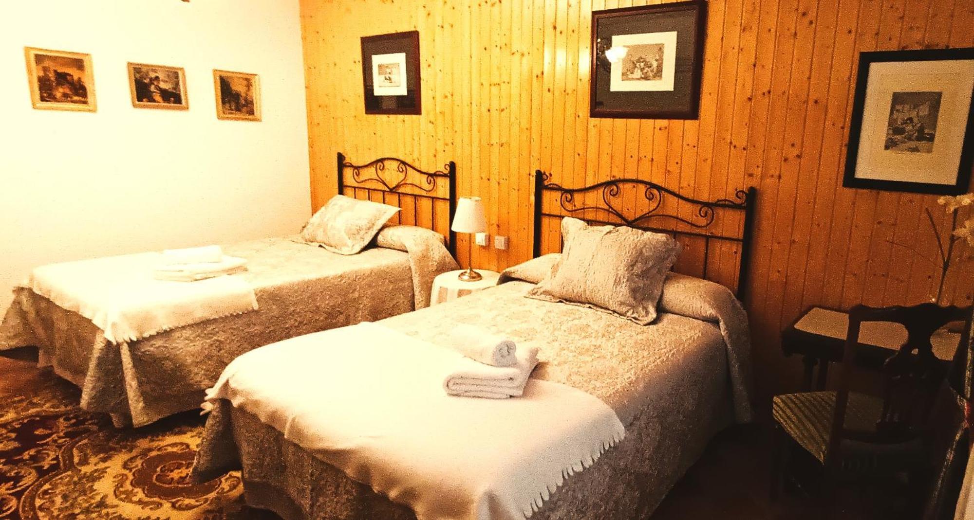 Casa Rural La Casona Urrea de Gaen Eksteriør billede