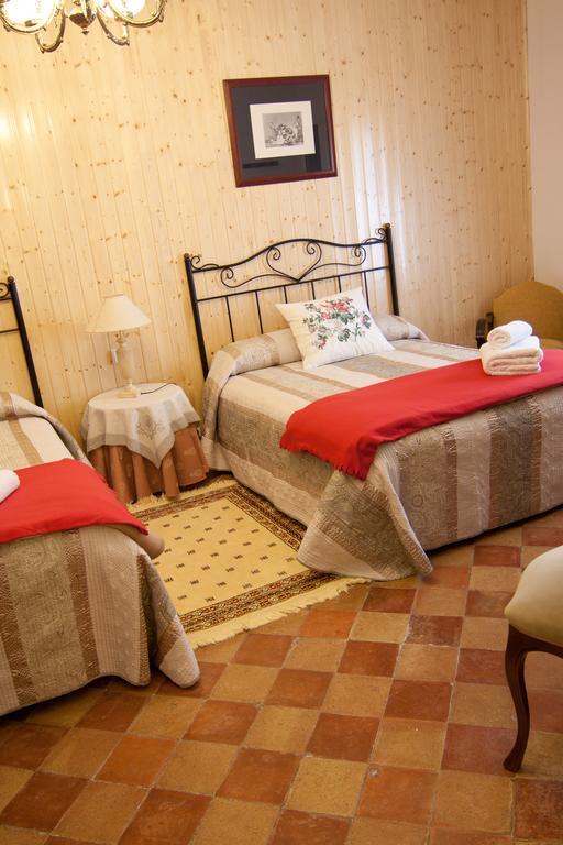 Casa Rural La Casona Urrea de Gaen Værelse billede