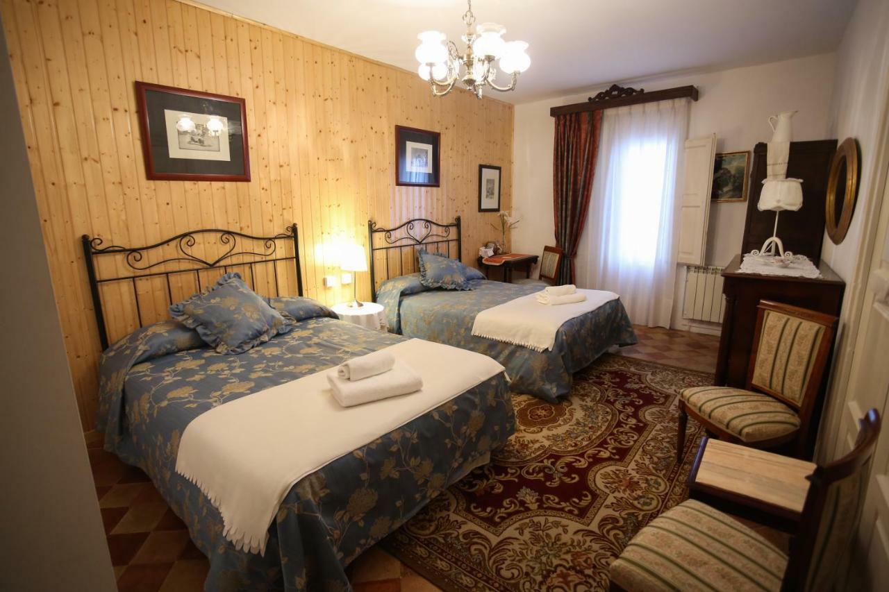 Casa Rural La Casona Urrea de Gaen Eksteriør billede